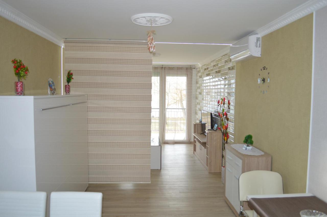 Siofok Ezuestpart Granada 2 Koezvetlen Vizparti Apartman Apartment ภายนอก รูปภาพ